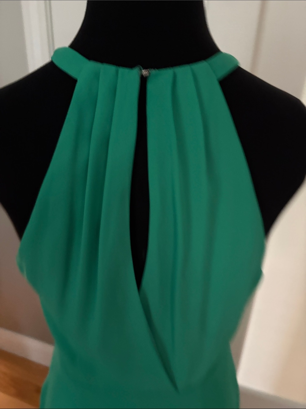 Express Green Halter Pleated Sexy Cocktail D homecoming dress mini fit and flare - Picture 4 of 9